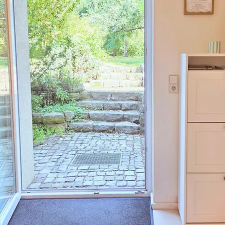 Gruene Oase Mit Eigener Terrasse Zwischen Altstadt Und Hafen #1 Apartman Senftenberg