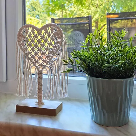 Apartman Gruene Oase Mit Eigener Terrasse Zwischen Altstadt Und Hafen #1