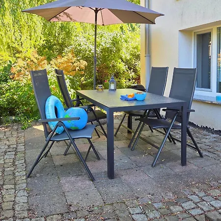 Апартаменты Gruene Oase Mit Eigener Terrasse Zwischen Altstadt Und Hafen #1 *