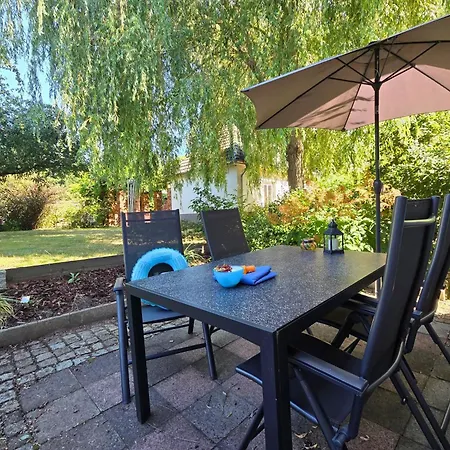 Апартаменты Gruene Oase Mit Eigener Terrasse Zwischen Altstadt Und Hafen #1