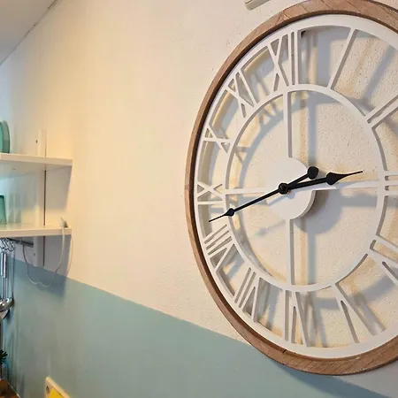 Apartman Gruene Oase Mit Eigener Terrasse Zwischen Altstadt Und Hafen #1