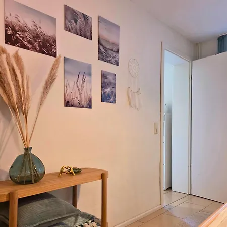 Gruene Oase Mit Eigener Terrasse Zwischen Altstadt Und Hafen #1