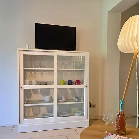 Apartman Gruene Oase Mit Eigener Terrasse Zwischen Altstadt Und Hafen #1 *