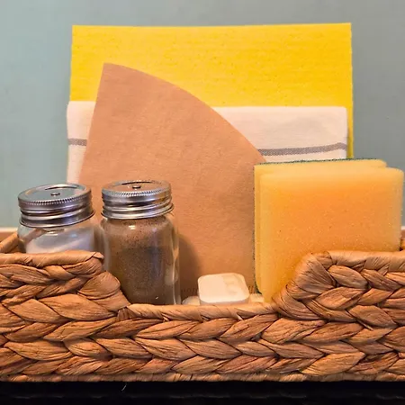 Gruene Oase Mit Eigener Terrasse Zwischen Altstadt Und Hafen #1 Apartman