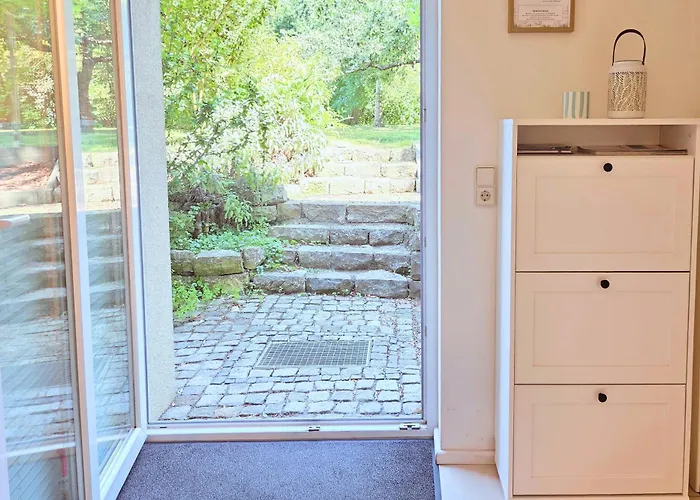 Gruene Oase Mit Eigener Terrasse Zwischen Altstadt Und Hafen #1 Апартаменты Зенфтенберг