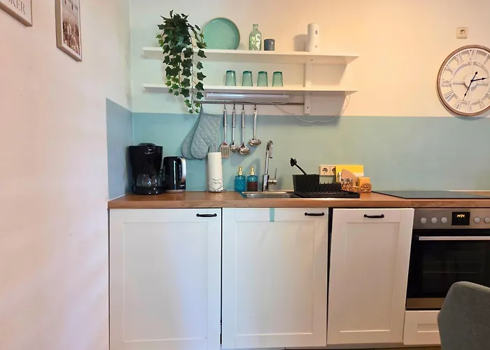 Gruene Oase Mit Eigener Terrasse Zwischen Altstadt Und Hafen #1