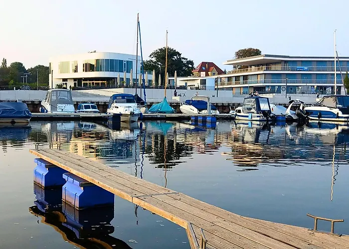 Gruene Oase Mit Eigener Terrasse Zwischen Altstadt Und Hafen #1 ゼンフテンベルク