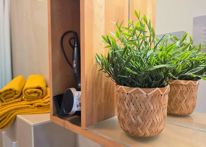 Gruene Oase Mit Eigener Terrasse Zwischen Altstadt Und Hafen #1 Апартаменты *