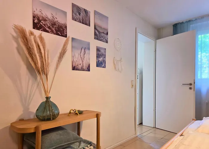 Gruene Oase Mit Eigener Terrasse Zwischen Altstadt Und Hafen #1