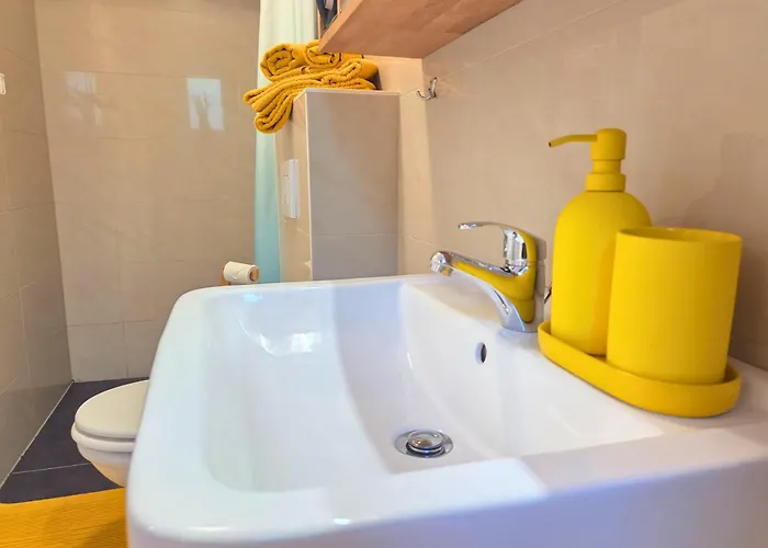 Gruene Oase Mit Eigener Terrasse Zwischen Altstadt Und Hafen #1 *